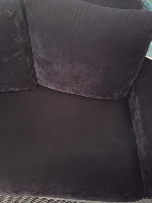 Sofá, 2 lugares usado mas acabado de renovar interior e tecido novo