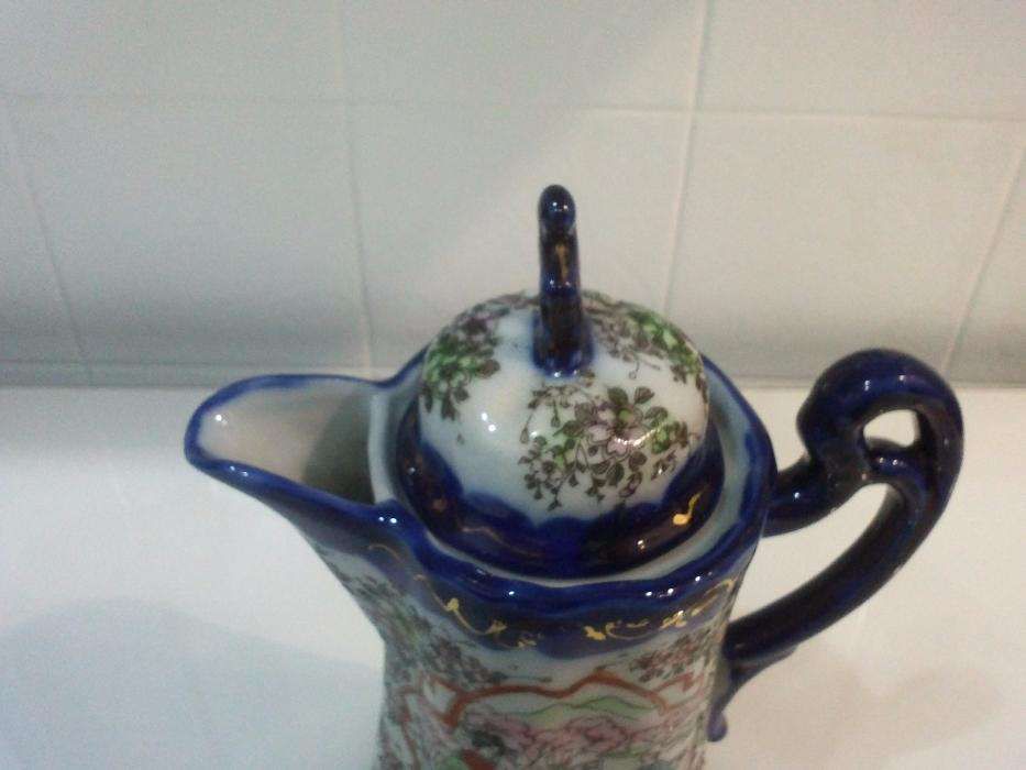Cafeteira em porcelana Chinesa