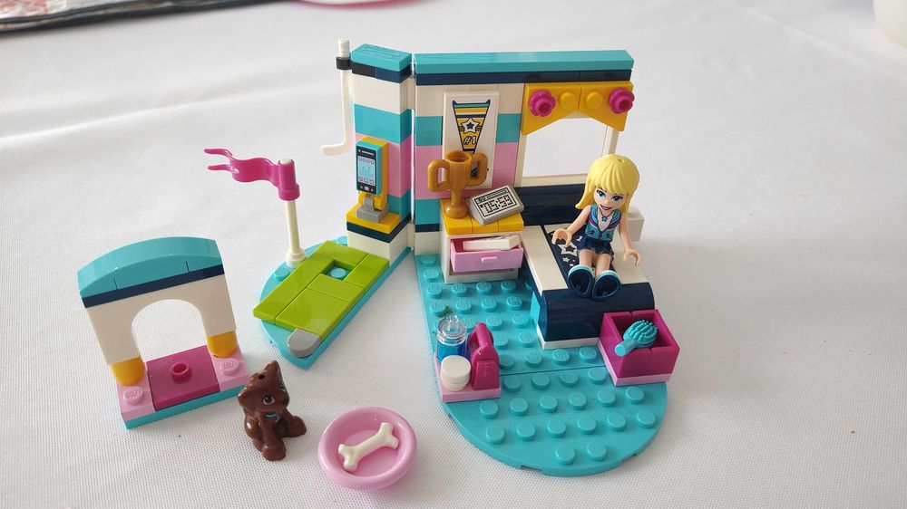 Klocki LEGO 41328 FRIENDS, SYPIALNIA STEPHANIE, wiek 6-12 lat