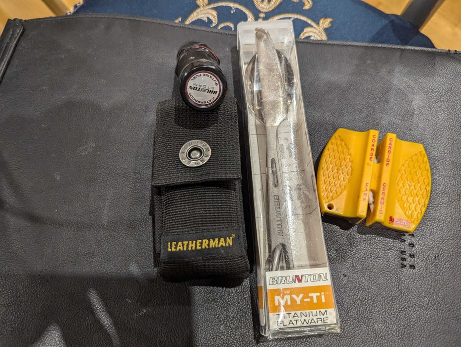 Leatherman Charge новый для туриста