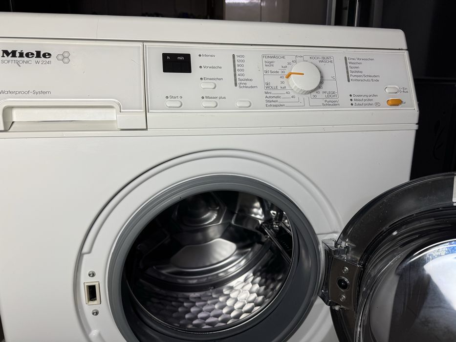 Пралка Пральна машина Miele