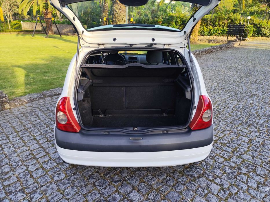 Renault Clio 1.5 Dci 80 Cv´s - Nacional - Motor com 150 Mil Km´s - 5 Lugares - Revisão Feita