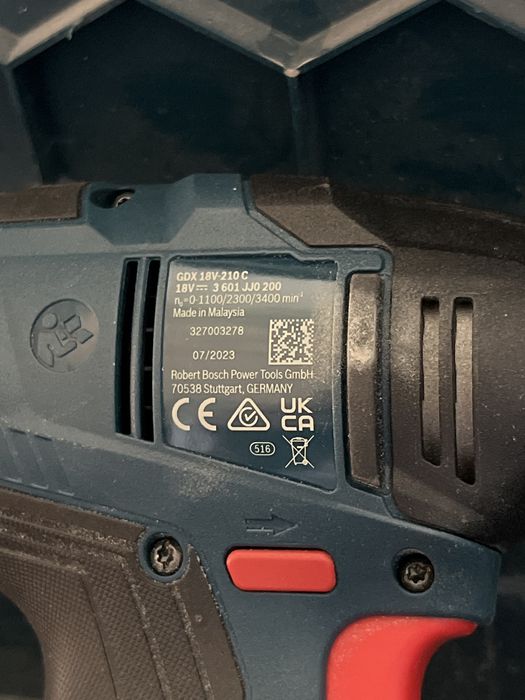 Bosch GDX 18V-210C Klucz udarowy akumulator 5.0Ah + ładowarka