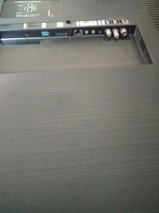 продам телевізор samsung ue65js8500l