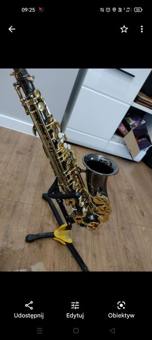 Saksofon altowy      ..