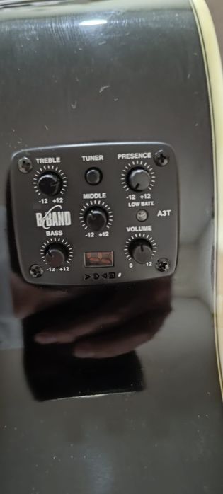 Guitarra semi acústica Richwood RG-17-CEQB semi nova