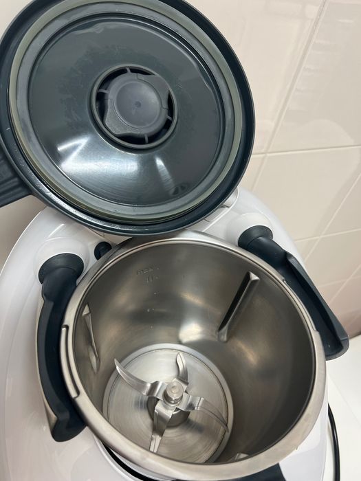 Bimby TM6 com garantia até Novembro 2027