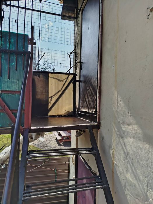 Здам частина будинку, район Шпалерний.