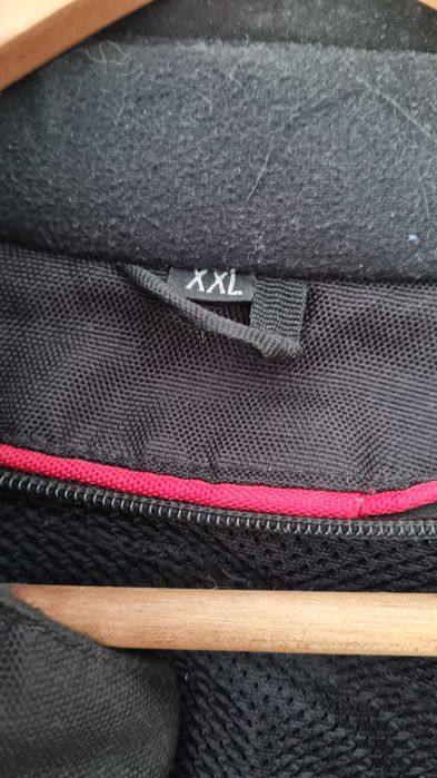 Casaco de Mota XXL 
XXl pequeno.

Preço negociável.