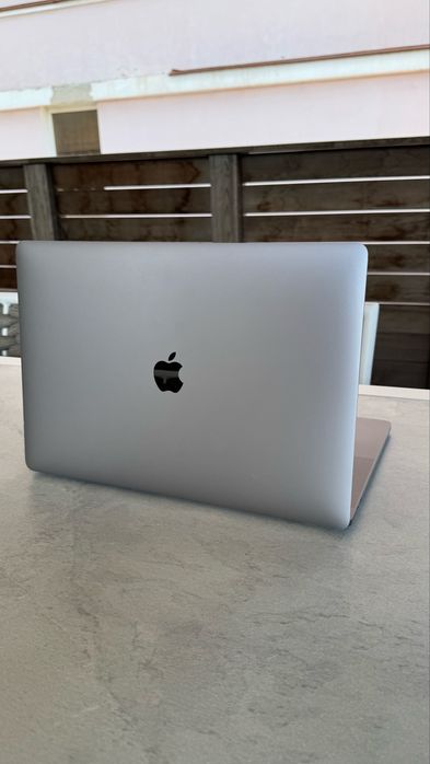 MacBook Pro 15” 2019 | i9 / 16GB / 512GB SSD | Отличное состояние