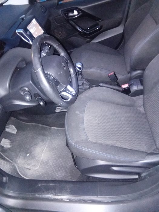 Venda carro Peugeot 208