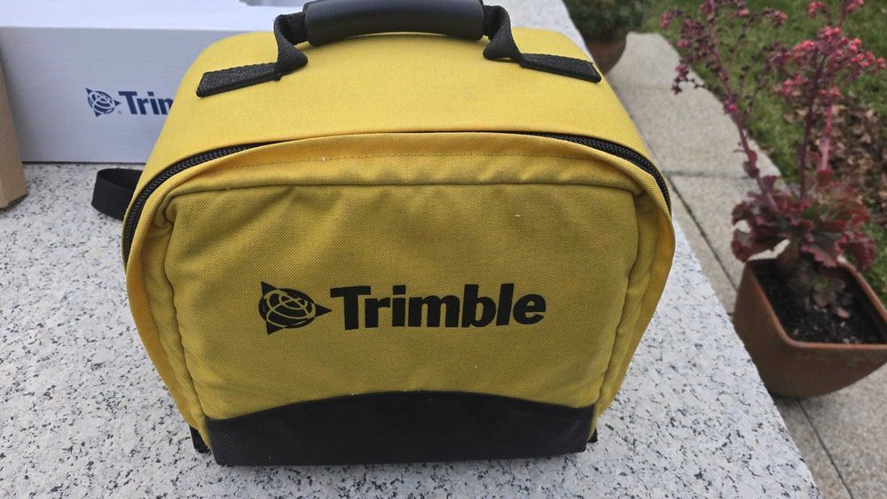 Trimble R2 GNSS Receiver + Controlador Trimble – Completo