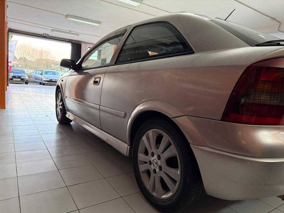 OPEL ASTRA 2.0 DTI SPORT NACIONAL