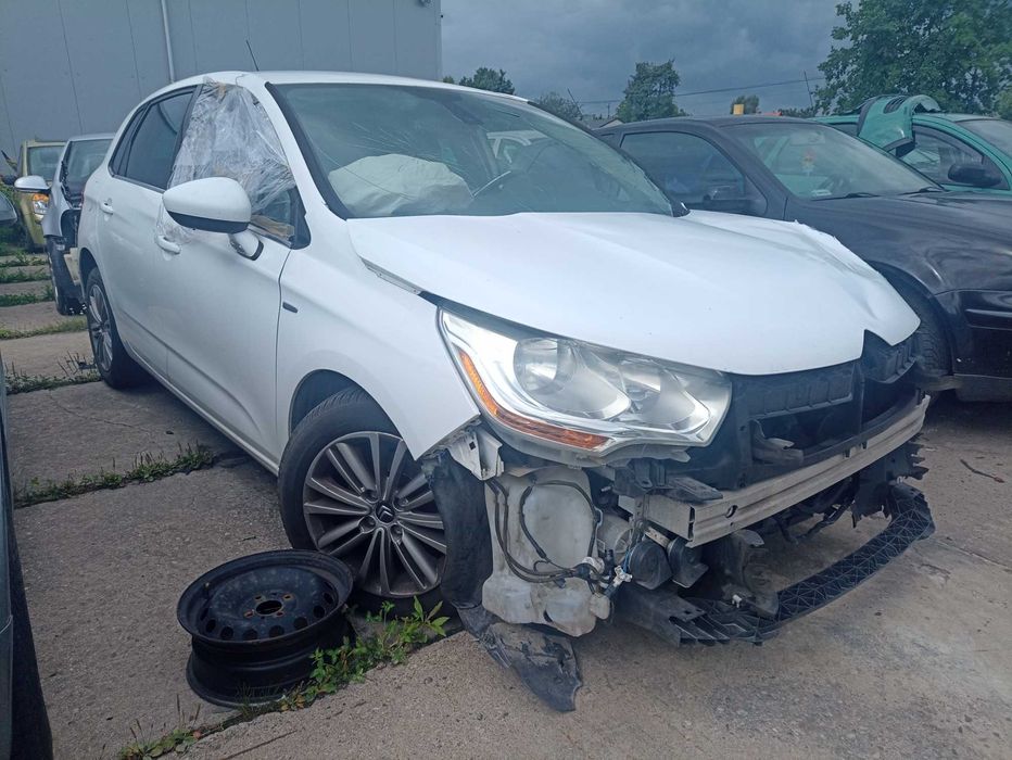 Klapa tylna kpl. Citroen C4 II 2011R.