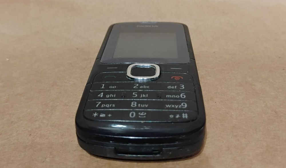 NOKIA C1 01  RM- 607 + ładowarka bez simlock