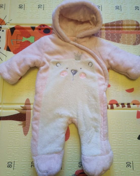 Зимний комбинезон для девочки