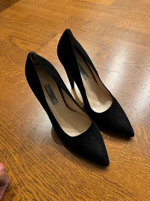 Buty szpilki Prada High Heels Black Gold Logo 38