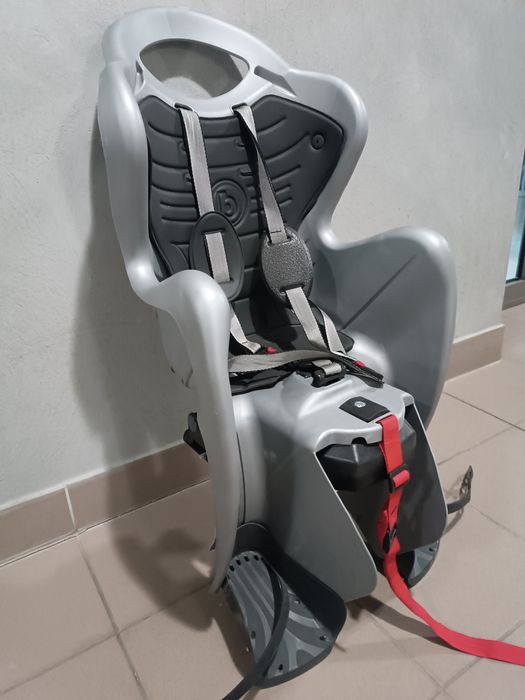 Fotelik rowerowy Bellelli, odchylany, na bagażnik, do 22 kg