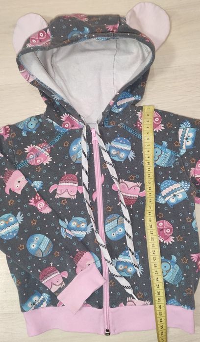 Кофтинка, светр, бомбер для дівчинки на 2-4 роки