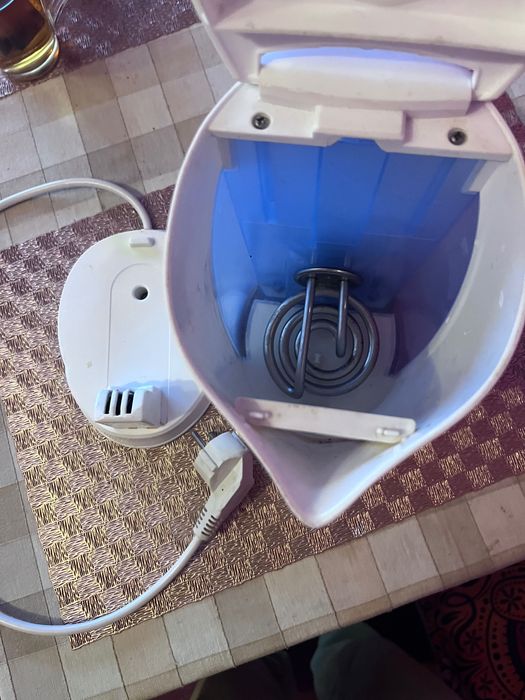 Електрочайник на запчастини