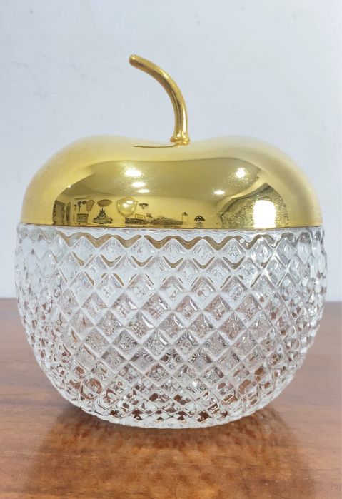 Bomboneira em vidro.