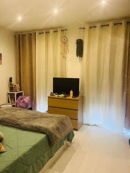 Quarto em Almada/Laranjeiro, excelente localização