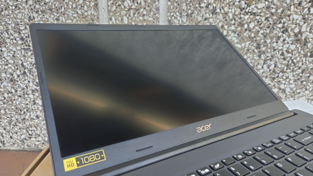 Laptop Acer Aspire 3 Ryzen 3500U Vega 8