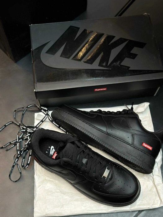 Nike Air Force 1 Low Supreme Black R.42