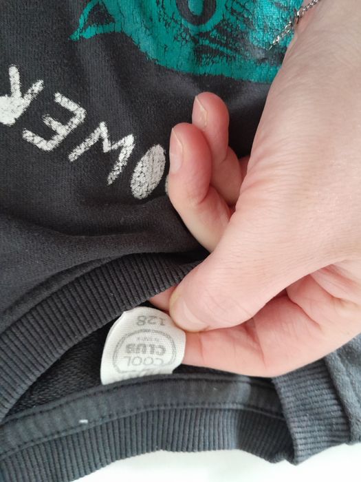 Sprzedam bluzę dla chlopca