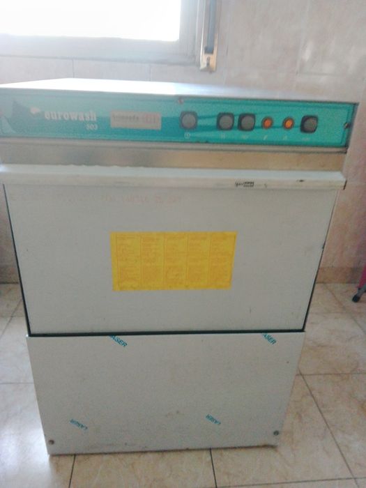 Máquina de lavar industrial