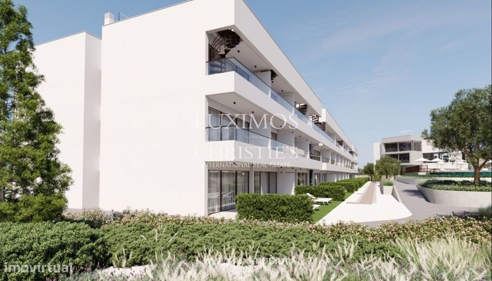 Apartamento T0 mobilado à venda no The Court em Carvoeiro, Algarve