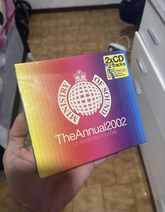 The Annual 2002 Limited Edition Box Set