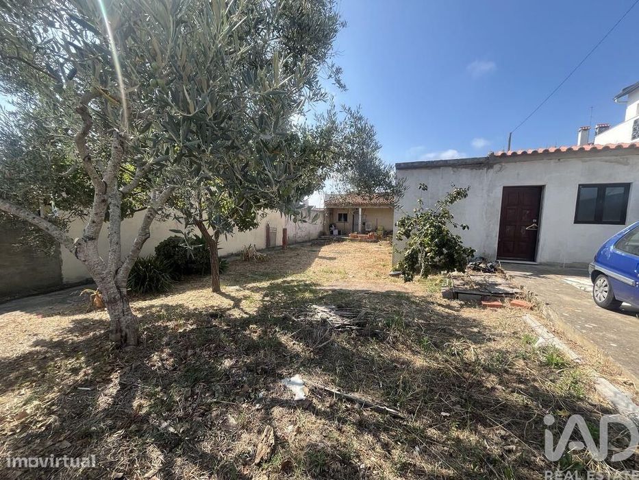 Casa / Villa T2 em São Domingos de Rana de 71,5 m2