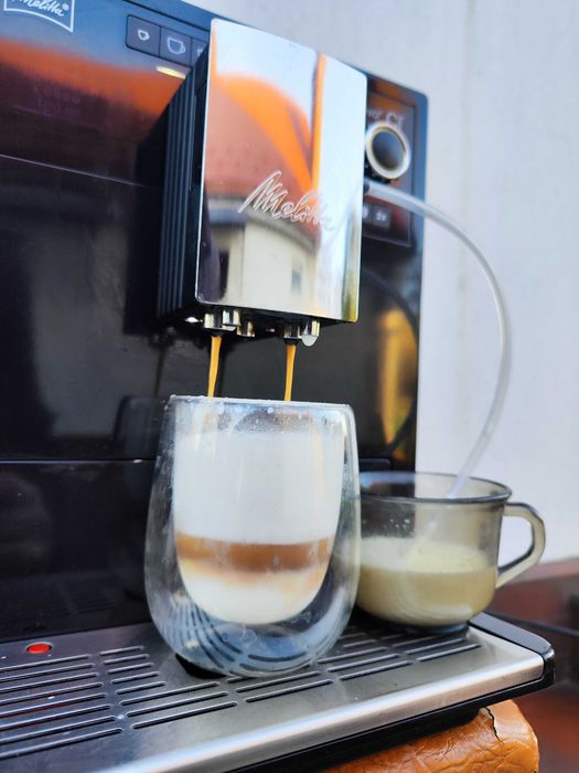 Кавомашина кофемашина Melitta Caffeo CI