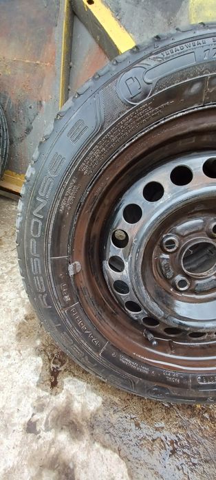 4 koła +  opony z felgami 175/65R14 (2 Dublop + 2 Maxxis )