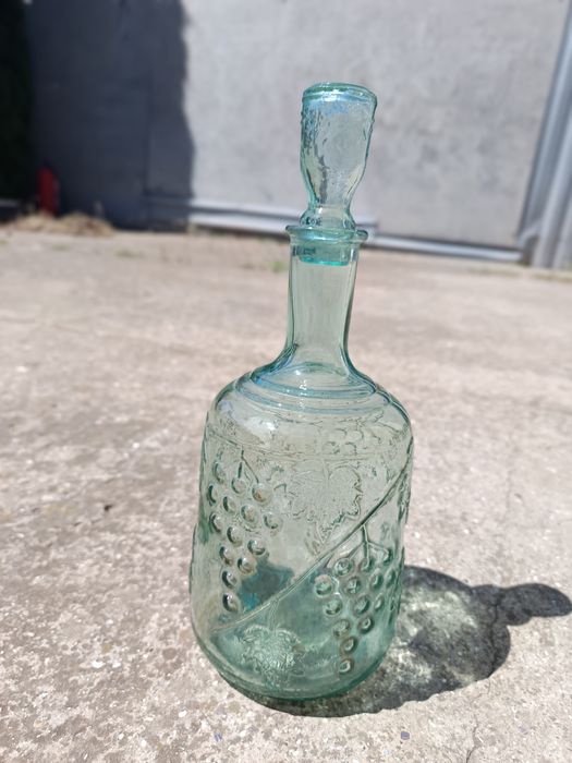 Графин виноград с крышкой