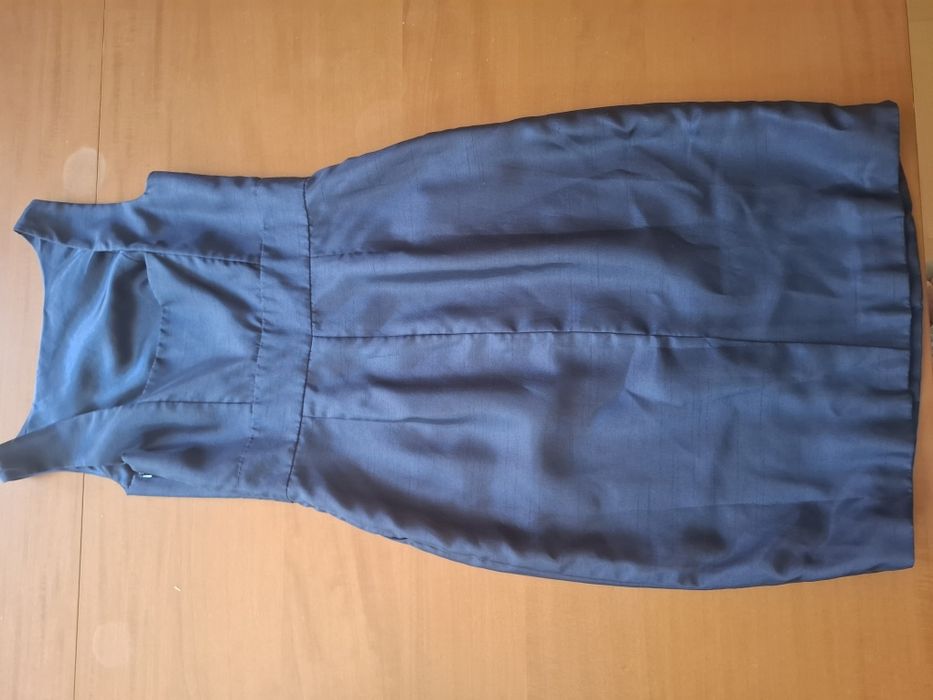 Piękna,  elegancką sukienka,  jak nową, rozmiar 38/M, granat