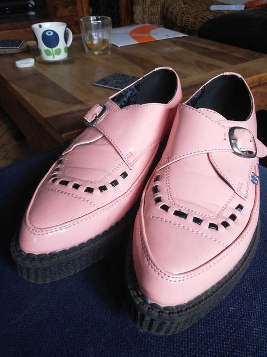 Różowe buty T. U. K.