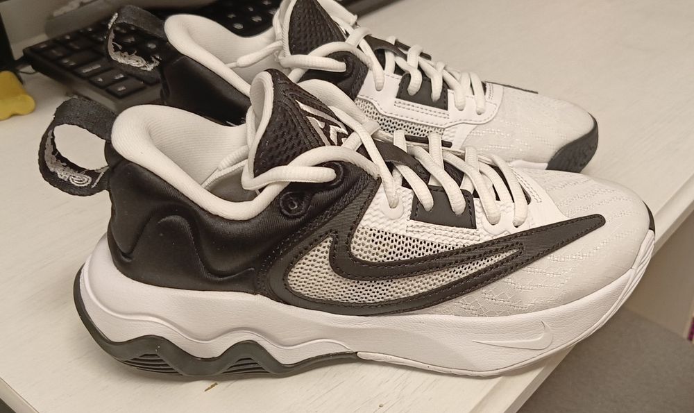 Giannis immortality 3 branco e preto tam 36