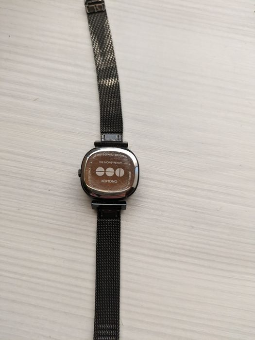 Продам часики, недорого