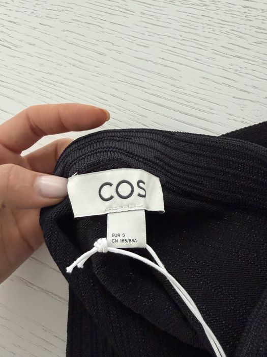 Топ від cos новий