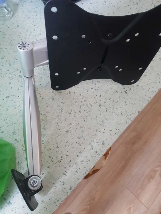 uchwyt do powieszenia telewizora