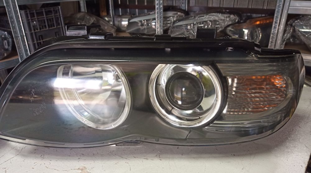 Komplet lamp BMW e53 lift bi-Xenon Europa