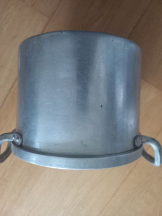 Panelas e tacho para cozinhar