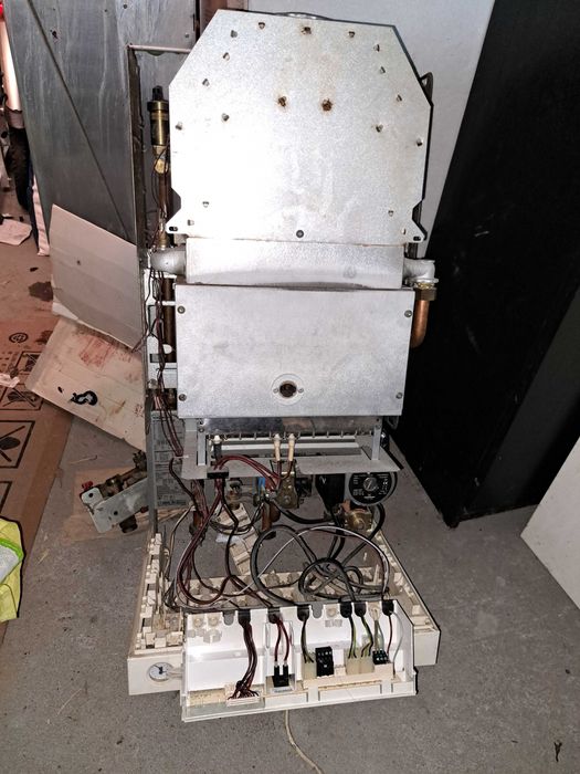 Kocioł piec Viessmann Vitopend 100 WH06 dwuobiegowy