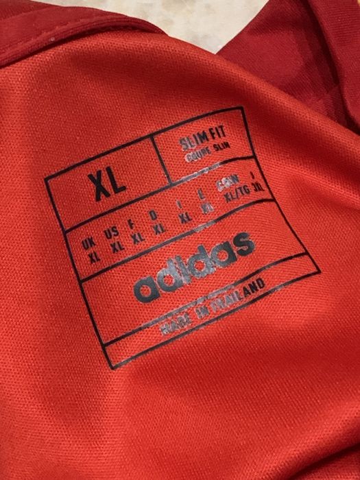 Футбольна форма Іспанія