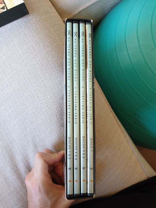 DVDs OC Na Terra dos Ricos 3 - A Terceira Série