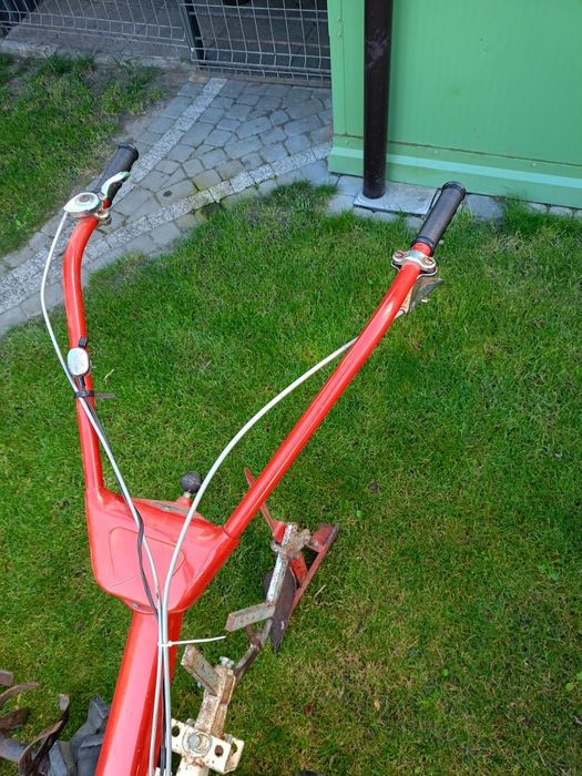 Glebogryzarka spalinowa ISEKI