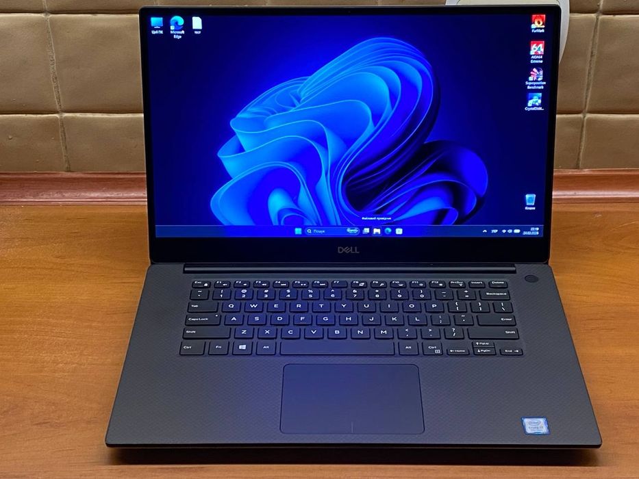 Dell XPS 15 7590, OLED 4K, i7-9750H, GTX 1650, 16 RAM, 512 ssd: 17
