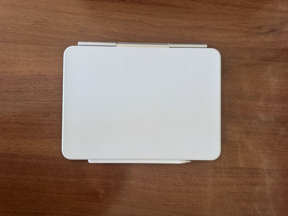 Oryginalna Apple Magic Keyboard do iPad Pro 11 cali - biała - EN/RU